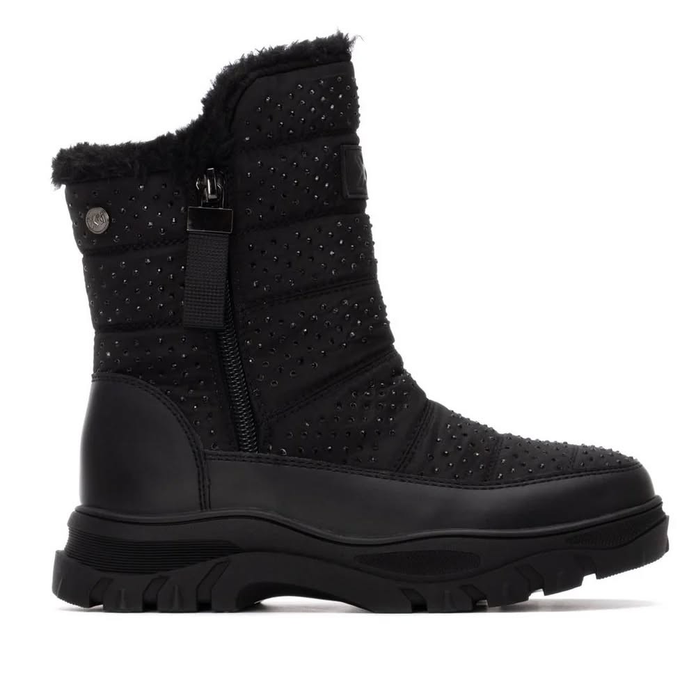 Ghete negre cu pietricele aplicate IMBLANITE